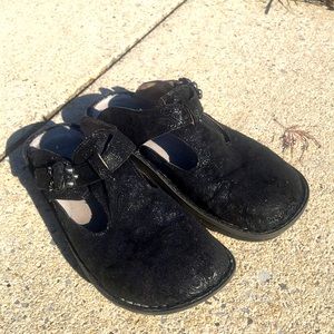 Alegria clogs size 9, (39)
